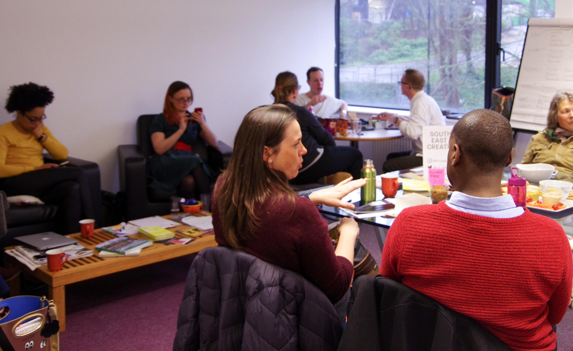 A group of South East Creatives socialising in a breakout room
